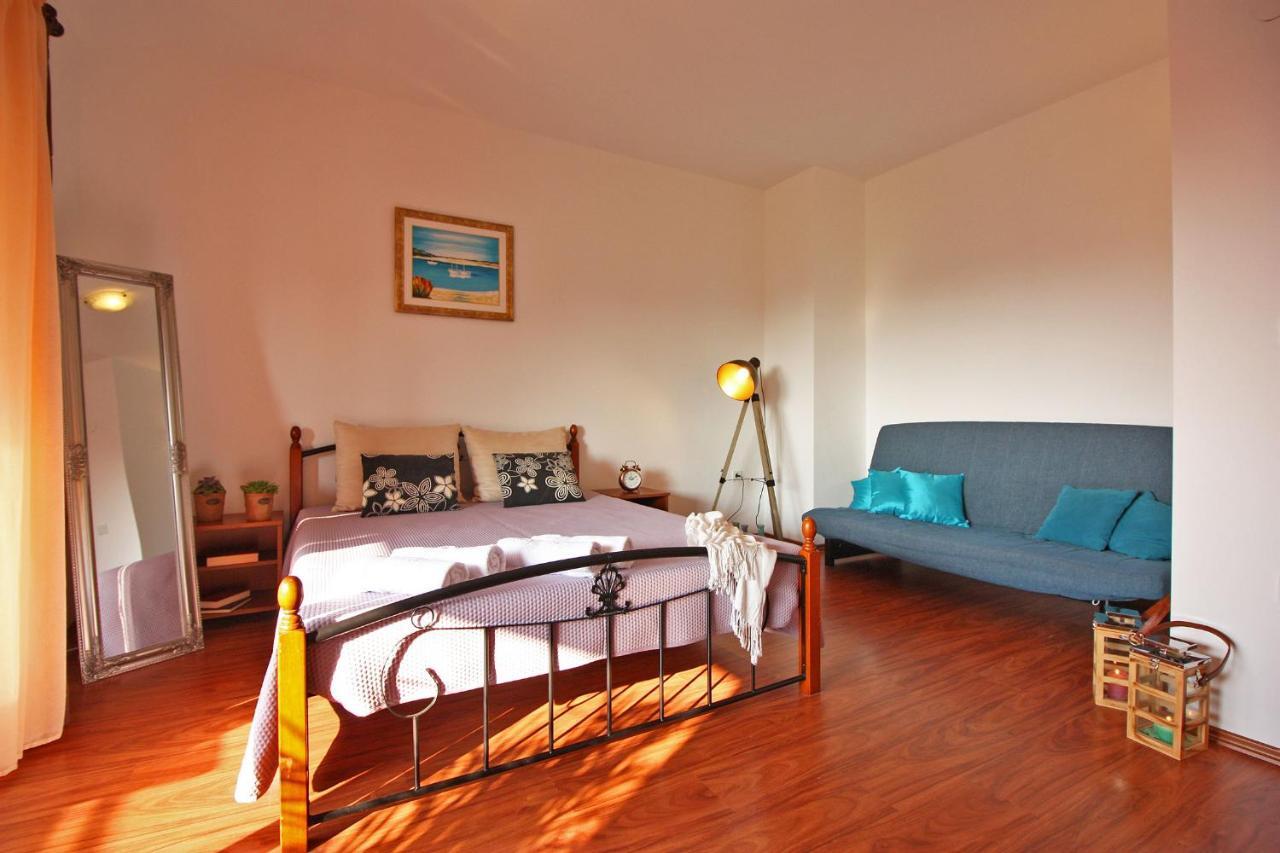 Brijunisol - 3 Apartments Top Position Near The Beautiful Beach Фажана Екстер'єр фото