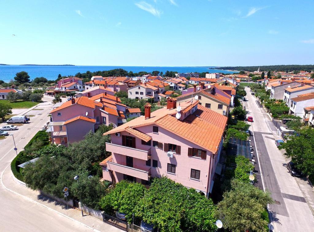 Brijunisol - 3 Apartments Top Position Near The Beautiful Beach Фажана Екстер'єр фото